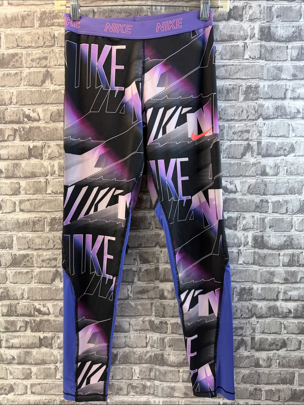 Nike Black Leggings with Purple and Pink‎ Gradient Logo